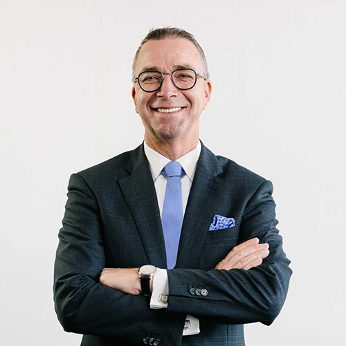 Axel May | Senior Partner